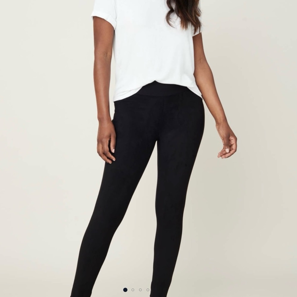 Untuckit women’s black leggings with suede detail